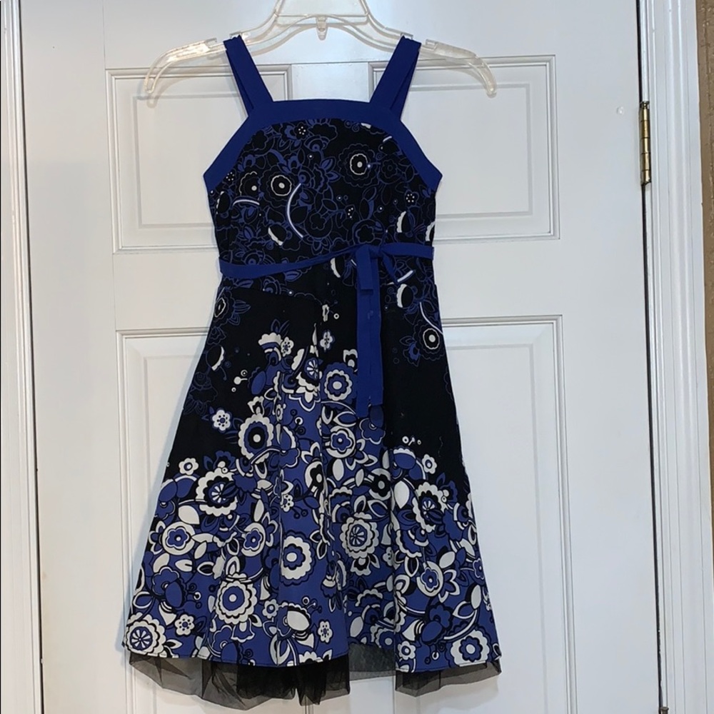 ADORABLE BLUE AND BLACK PRINTED DRESS